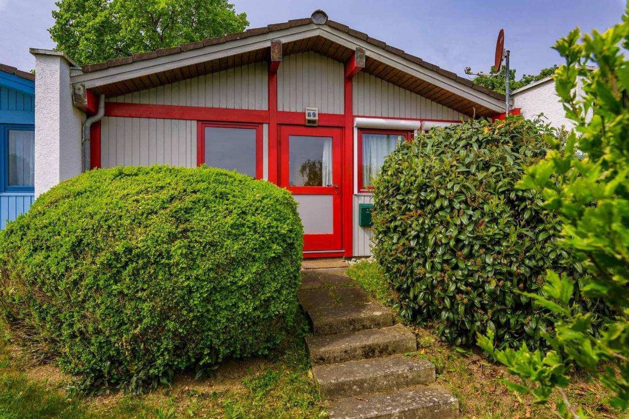 Ferienwohnpark Immenstaad Am Bodensee Satteldachhaus Typ 9 Sd 69 Esterno foto